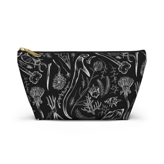 Things We Found in the Garden - Second Edition Makeup Bag